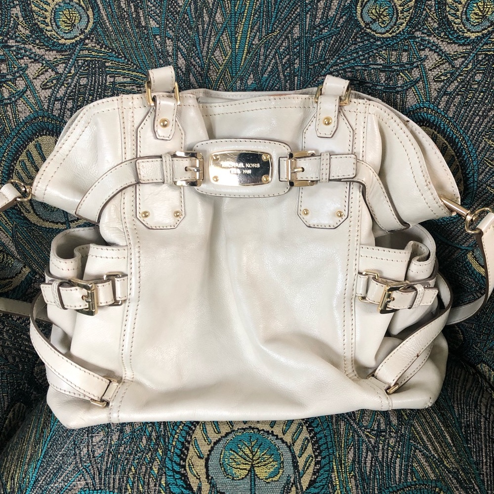 Michael Kors purse- excellent condition